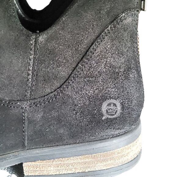 Born Arula Suede Ankle Distressed Side Cutout in Black - Women's 9 - Picture 9 of 11